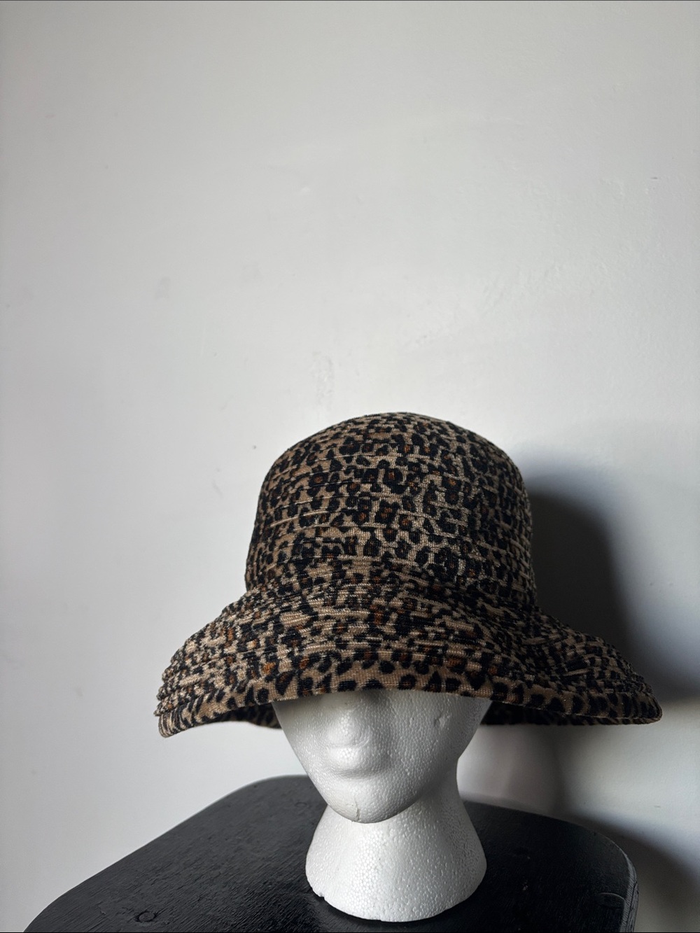 Y2K Leopard Print Bucket Hat - Vintage